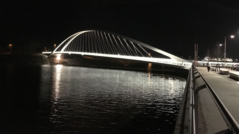 Isoisän silta, Kalasatama